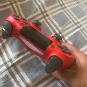 PS4 controller